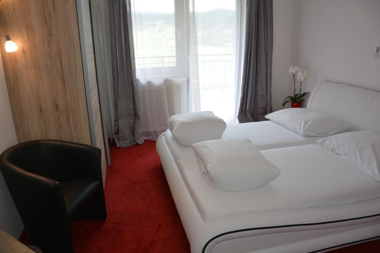 Hotel Boehmerwaldhof Ulrichsberg Exteriör bild
